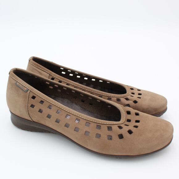 Mephisto Suede Ballet Flat Womens Size 10 Taupe Slip On Comfort Shoe Minimalist - Picture 1 of 10
